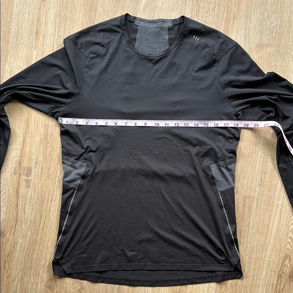 Men's Lululemon Black Long Sleeve Shirt